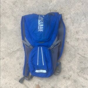 Camelback Rogue Blue/Grey Hydration BackPack 2.5L 85oz